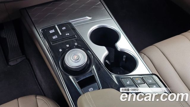 Kia K8 2.5 Gasoline 2WD Noblesse 2022 — фото 9