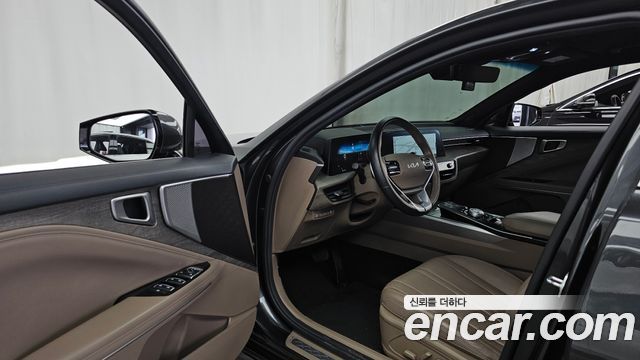 Kia K8 2.5 Gasoline 2WD Noblesse 2022 — фото 10