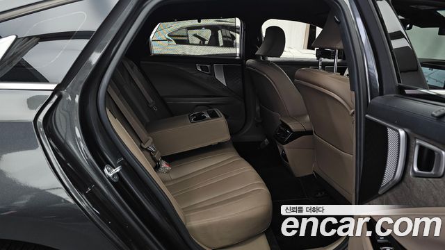 Kia K8 2.5 Gasoline 2WD Noblesse 2022 — фото 12