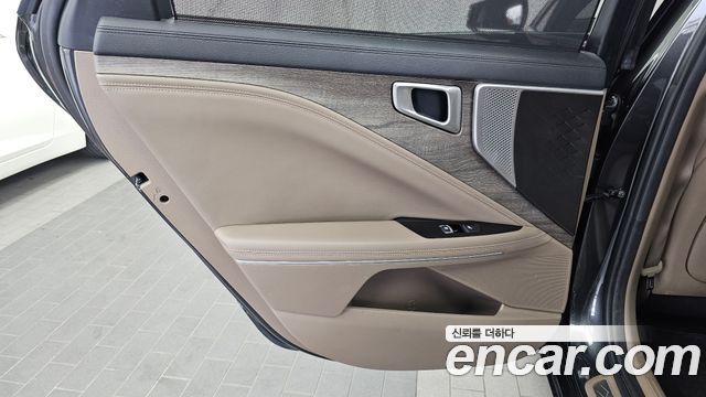 Kia K8 2.5 Gasoline 2WD Noblesse 2022 — фото 25