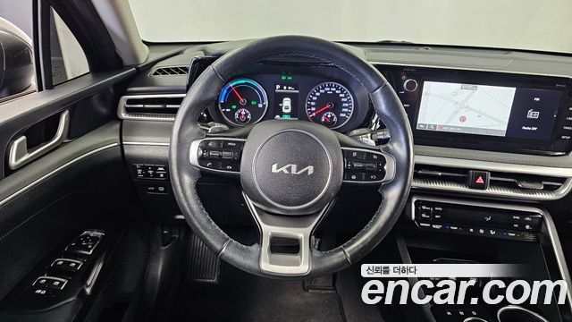 Kia K5 Hybrid (III) Prestige 2022 — фото 13