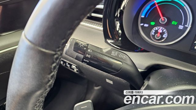 Kia K5 Hybrid (III) Prestige 2022 — фото 28