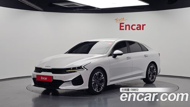 Kia K5 (III) 2.0 Signature