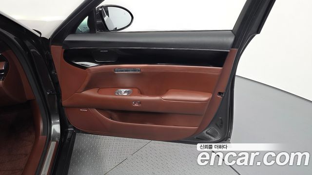 Genesis G90 (RS4) Gasoline 3.5 Turbo AWD 2025 — фото 30