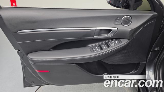 Hyundai Sonata The Edge (DN8) 1.6 Turbo Exclusive 2025 — фото 24