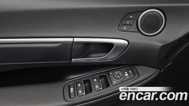 Hyundai Sonata The Edge (DN8) 1.6 Turbo Exclusive 2025 — фото 29