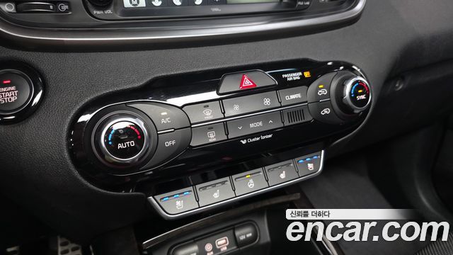 Kia Sorento Diesel 2.2 4WD Noblesse Special 2017 — фото 16