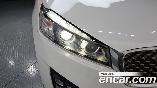 Kia Sorento Diesel 2.2 4WD Noblesse Special 2017 — фото 22