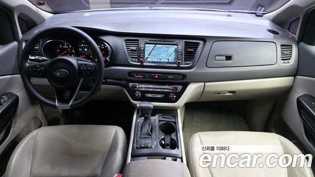 Kia Carnival 11-seater Deluxe 2017 — фото 7