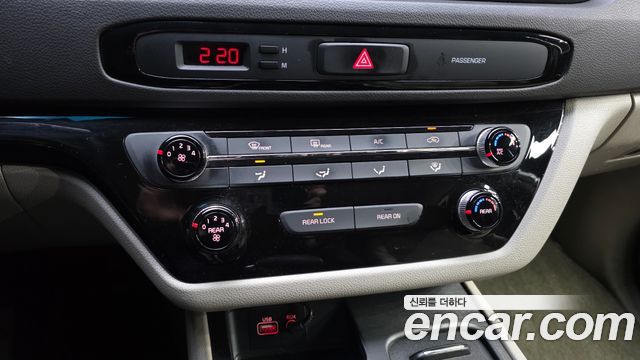 Kia Carnival 11-seater Deluxe 2017 — фото 17