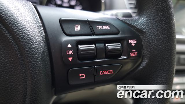 Kia Carnival 11-seater Deluxe 2017 — фото 28