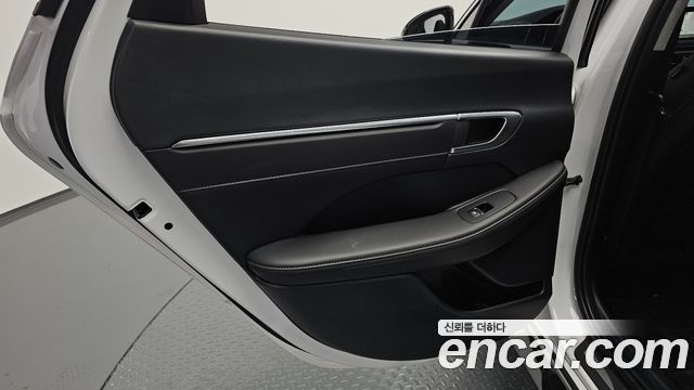 Hyundai Sonata (DN8) 2.0 Premium Plus 2023 — фото 25