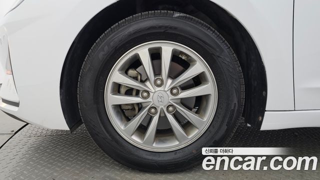 Hyundai Avante (AD) 1.6 Smart 2019 — фото 5