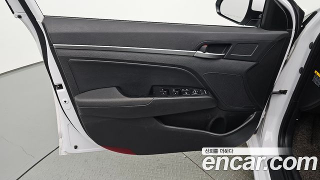 Hyundai Avante (AD) 1.6 Smart 2019 — фото 24