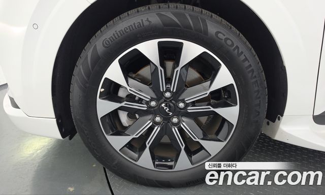 Kia Carnival (IV) Gasoline 7-Seater Hi-Limousine Signature 2023 — фото 5