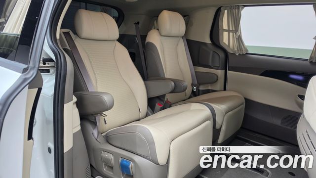 Kia Carnival (IV) Gasoline 7-Seater Hi-Limousine Signature 2023 — фото 11