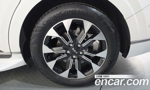 Kia Carnival (IV) Gasoline 7-Seater Hi-Limousine Signature 2023 — фото 21