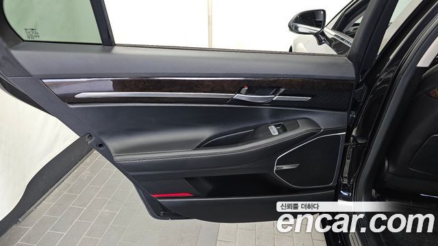 Genesis G90 3.8 AWD Luxury 2019 — фото 25
