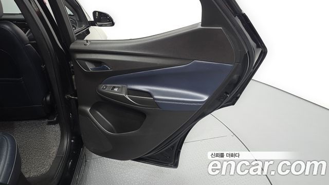 Chevrolet Bolt EUV Premier 2022 — фото 25