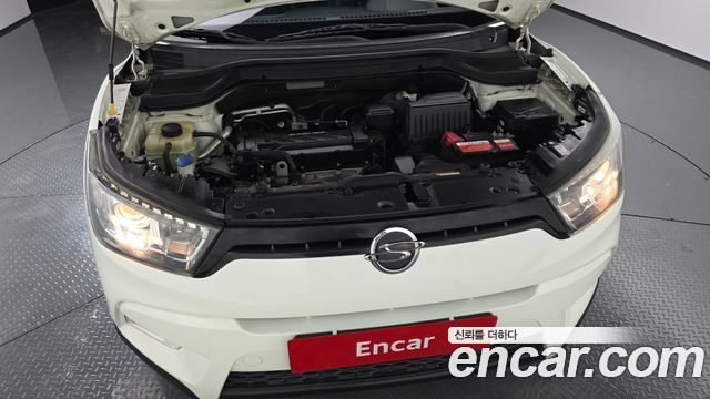 KG Mobility (SsangYong) Tivoli VX 2WD 2015 — фото 6