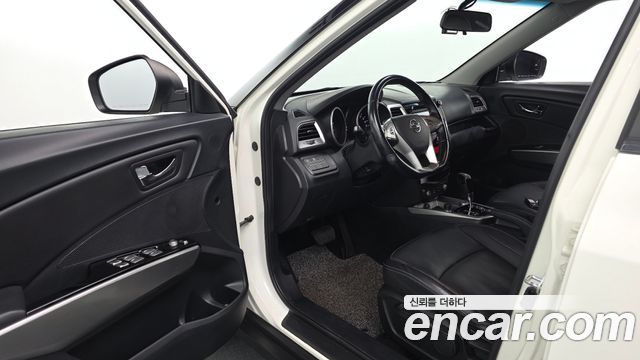KG Mobility (SsangYong) Tivoli VX 2WD 2015 — фото 10