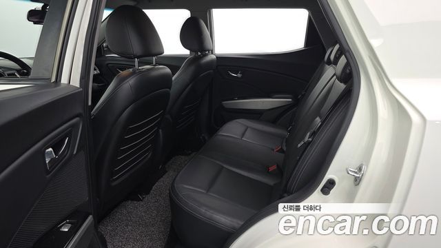 KG Mobility (SsangYong) Tivoli VX 2WD 2015 — фото 11