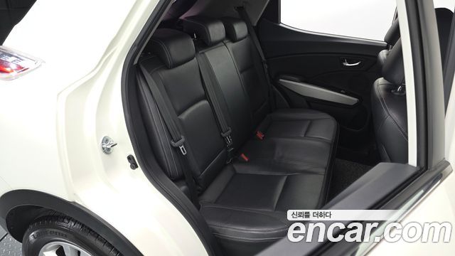KG Mobility (SsangYong) Tivoli VX 2WD 2015 — фото 12