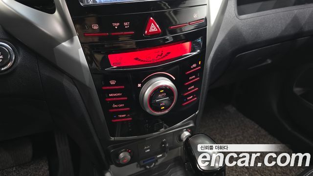 KG Mobility (SsangYong) Tivoli VX 2WD 2015 — фото 17