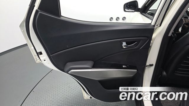 KG Mobility (SsangYong) Tivoli VX 2WD 2015 — фото 25
