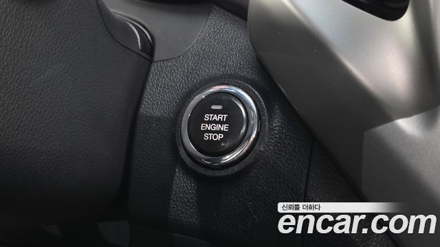 KG Mobility (SsangYong) Tivoli VX 2WD 2015 — фото 29