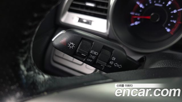KG Mobility (SsangYong) Tivoli VX 2WD 2015 — фото 31