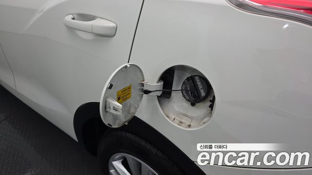 KG Mobility (SsangYong) Tivoli VX 2WD 2015 — фото 32