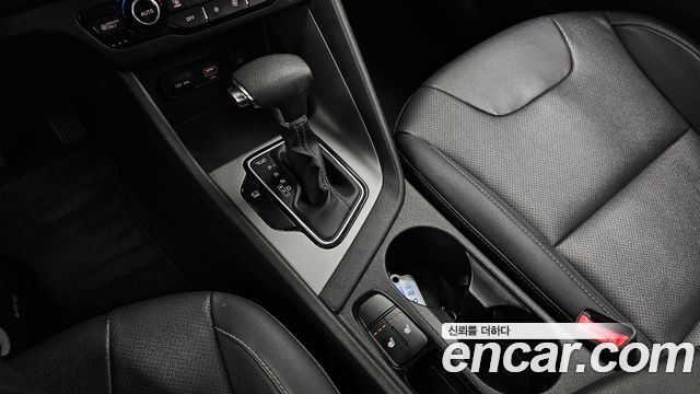Kia Niro 1.6 HEV Luxury 2020 — фото 9