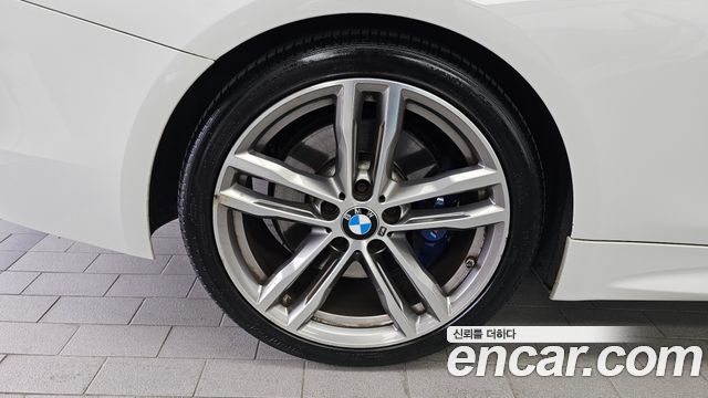 BMW 4 Series (F32) 430i M Sport Convertible 2020 — фото 5