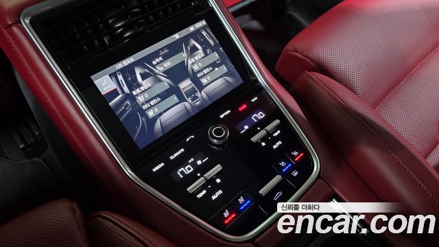 Porsche Panamera (971) 3.0 AWD 2018 — фото 18