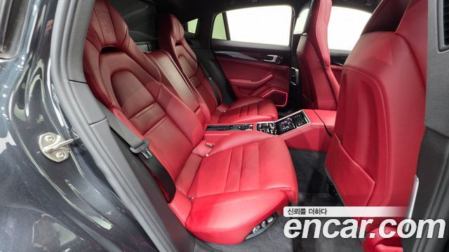 Porsche Panamera (971) 3.0 AWD 2018 — фото 19