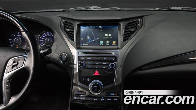 Hyundai Grandeur (HG) HG220 Diesel Premium 2016 — фото 13