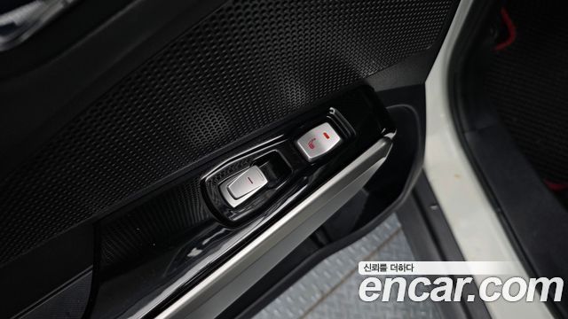 KG Mobility (SsangYong) Tivoli LX 2WD DLX 2016 — фото 29