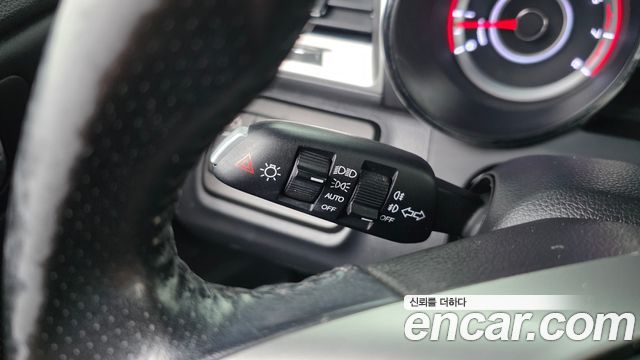 KG Mobility (SsangYong) Tivoli LX 2WD DLX 2016 — фото 30