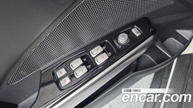 KG Mobility (SsangYong) Tivoli LX 2WD DLX 2016 — фото 31