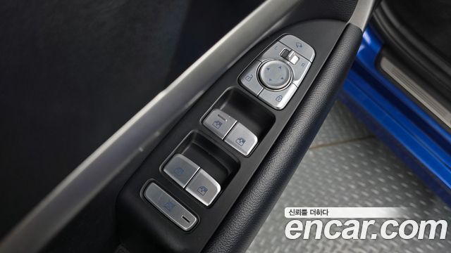Genesis G70 Gasoline 2.0T 4WD 2023 — фото 12