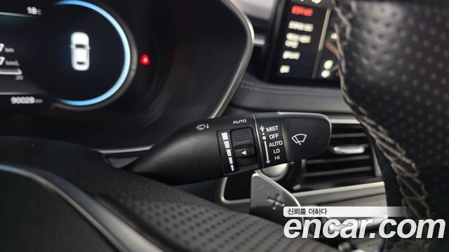 Genesis G70 Gasoline 2.0T 4WD 2023 — фото 15