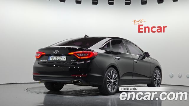 Hyundai Sonata (LF) 2.0 Smart 2015 — фото 2