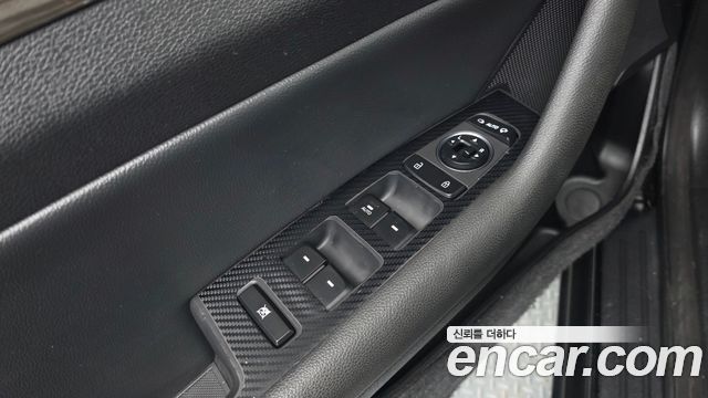 Hyundai Sonata (LF) 2.0 Smart 2015 — фото 12