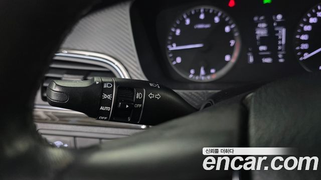 Hyundai Sonata (LF) 2.0 Smart 2015 — фото 14