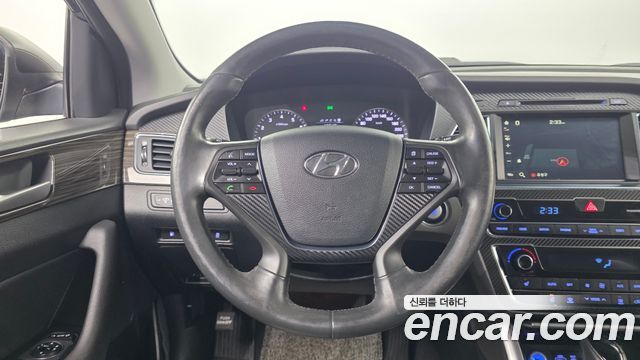 Hyundai Sonata (LF) 2.0 Smart 2015 — фото 15