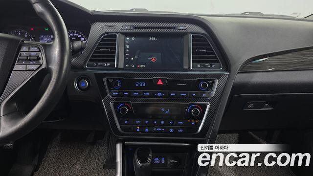 Hyundai Sonata (LF) 2.0 Smart 2015 — фото 16