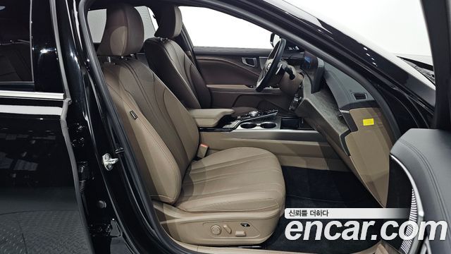 Kia K8 2.5 Gasoline 2WD Noblesse 2024 — фото 12