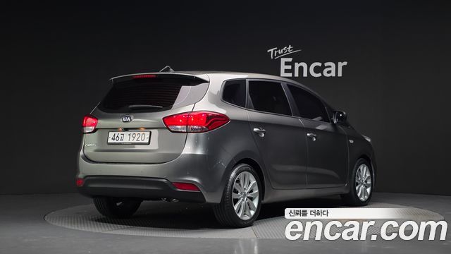 Kia Carens 1.7 VGT Luxury 2014 — фото 2