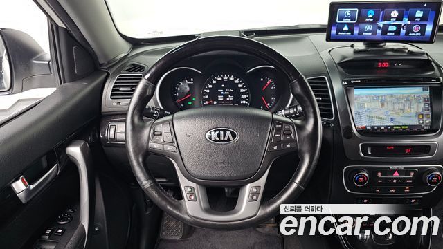 Kia Sorento R Diesel 2.0 2WD TLX Special 2014 — фото 13